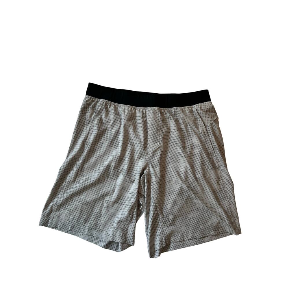 Lululemon Men’s Core Shorts 10” Inseam Linerless Digital Grey Camo Print XXL